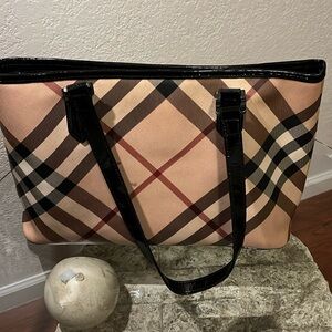 Burberry Nova Check Bag